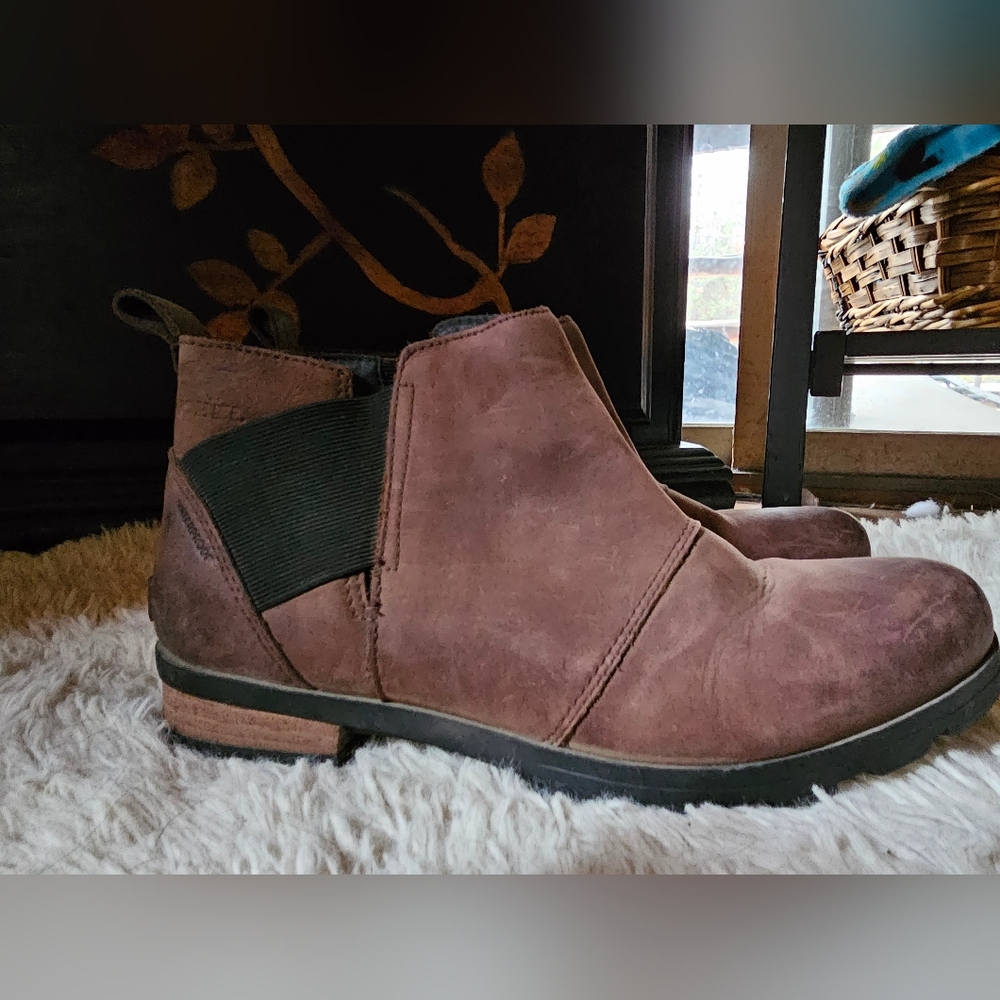 Size 10.5 Sorel Ankle boots